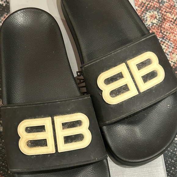Balenciaga pool slides - Picture 1 of 4